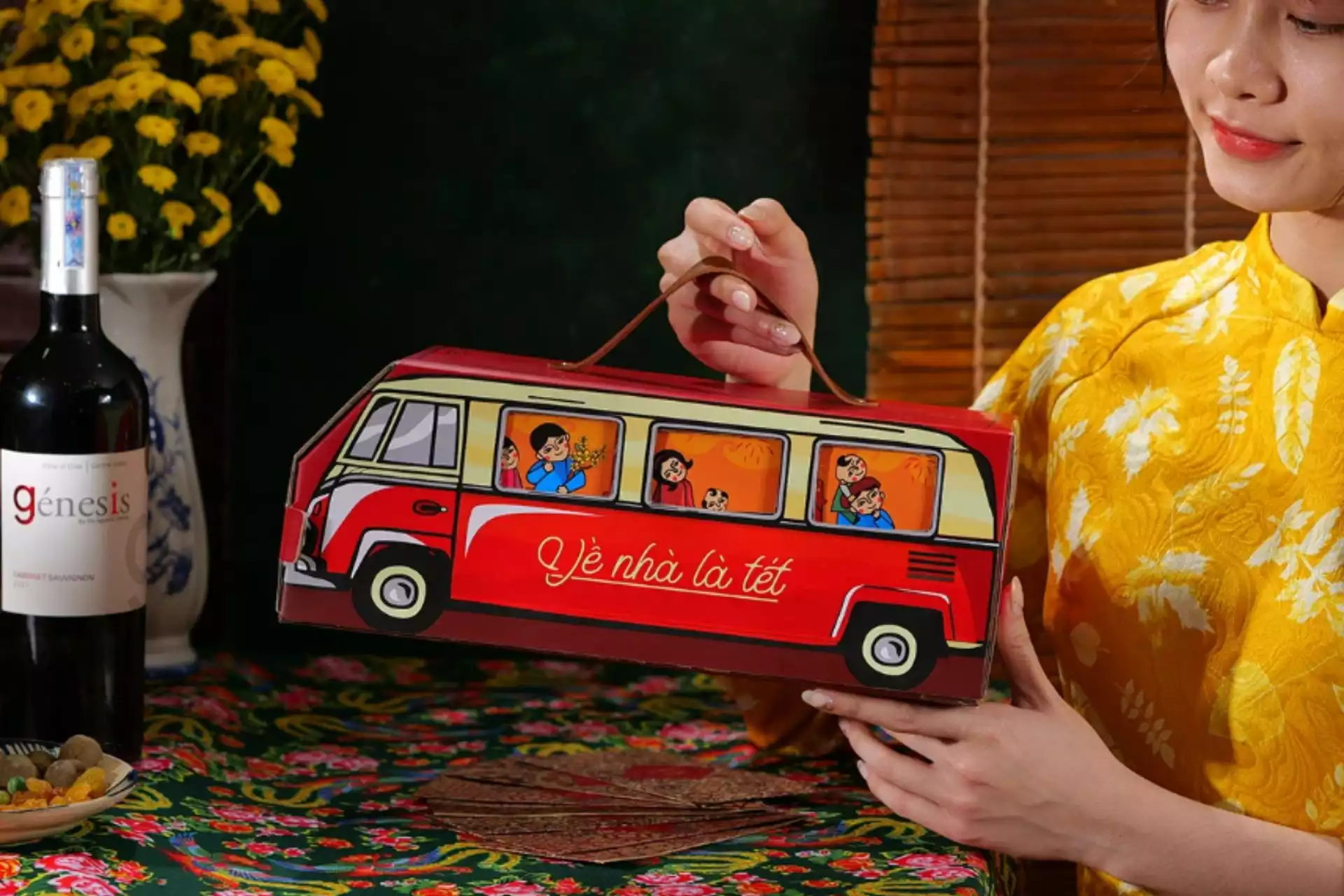 Nhìn lại 5 mẫu bao bì bánh kẹo Tết gây sốt những năm vừa qua