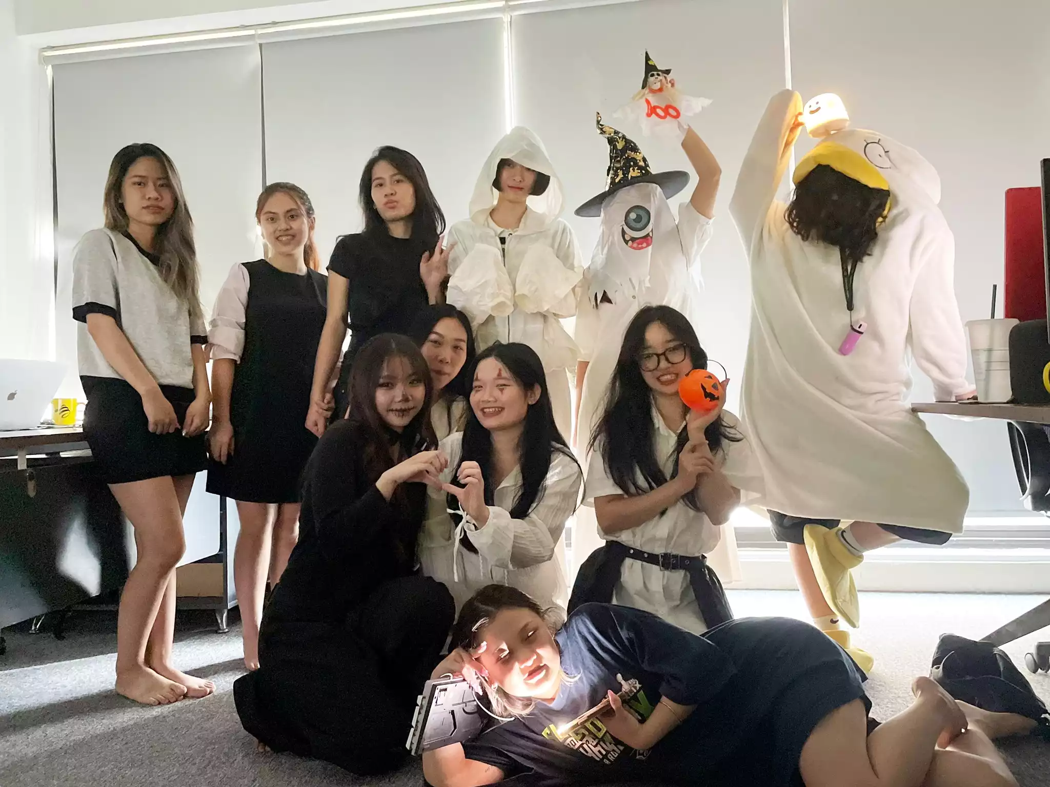 Sự kiện Halloween tại Bee Art – Tiệc hóa trang sáng tạo tại Bee Art