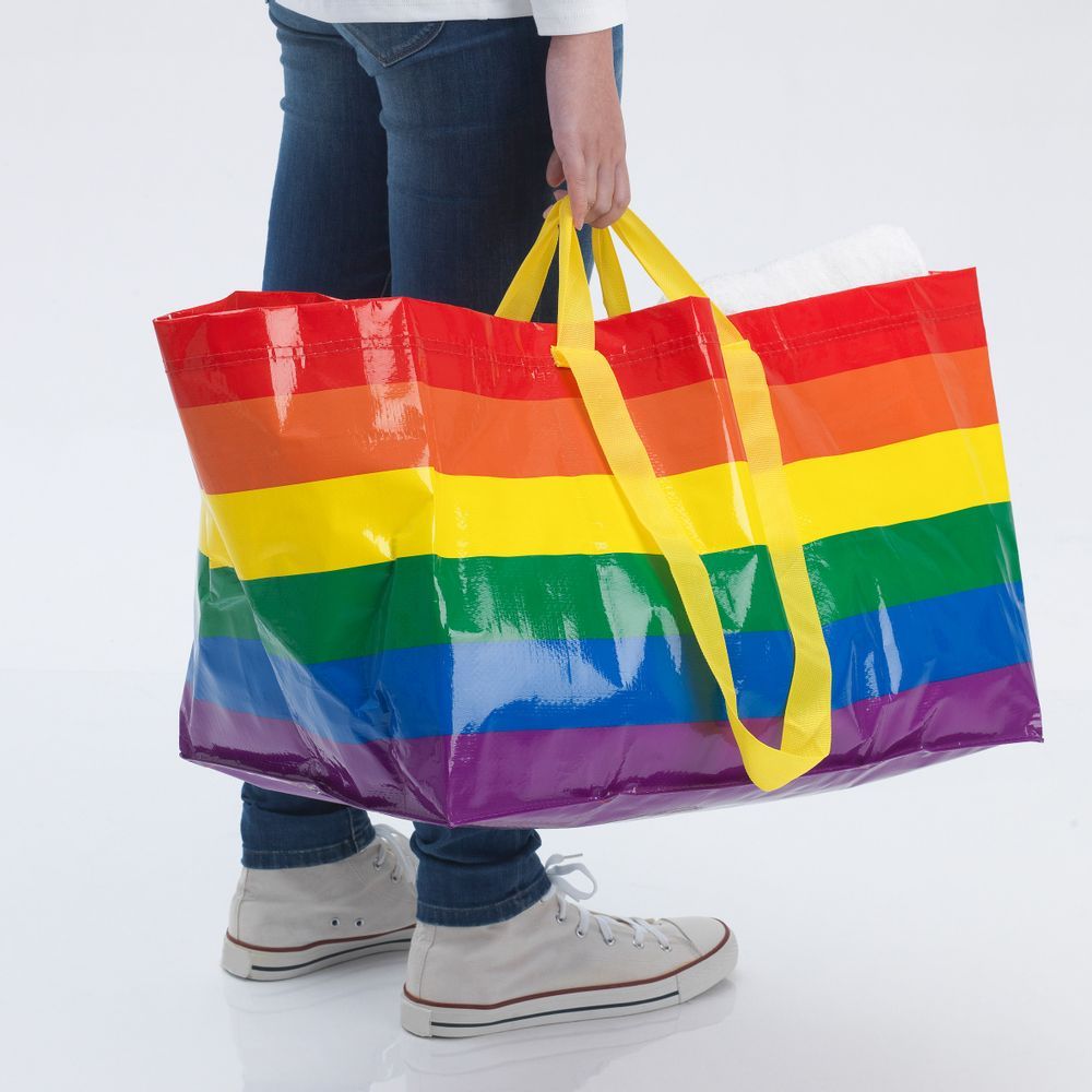 thiet ke bao bi pride month 14.jpg