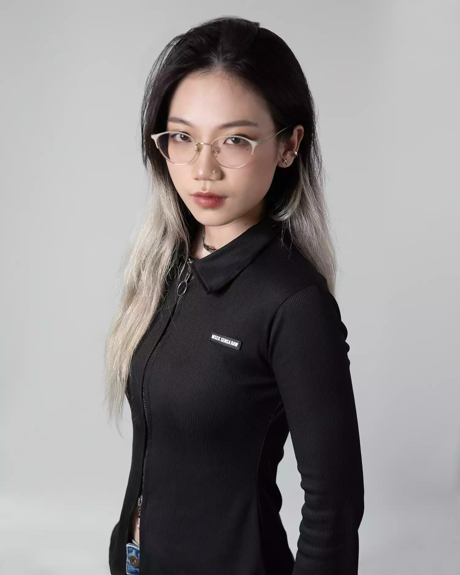 Dư
